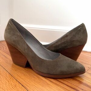 Eileen Fisher Hawk Olive Suede Block Wedge Stacked Heels Women’s Shoes Size 8.5